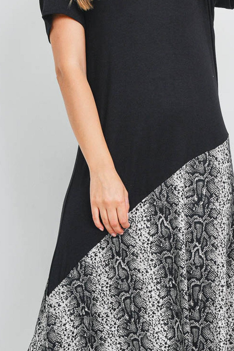 Short sleeve snake print maxi dress