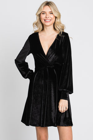 Long sleeve velvet surplus black dress