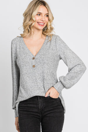 Long sleeve v neck button knit natural top