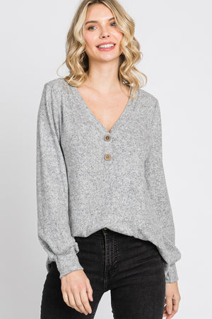 Long sleeve v neck button knit natural top