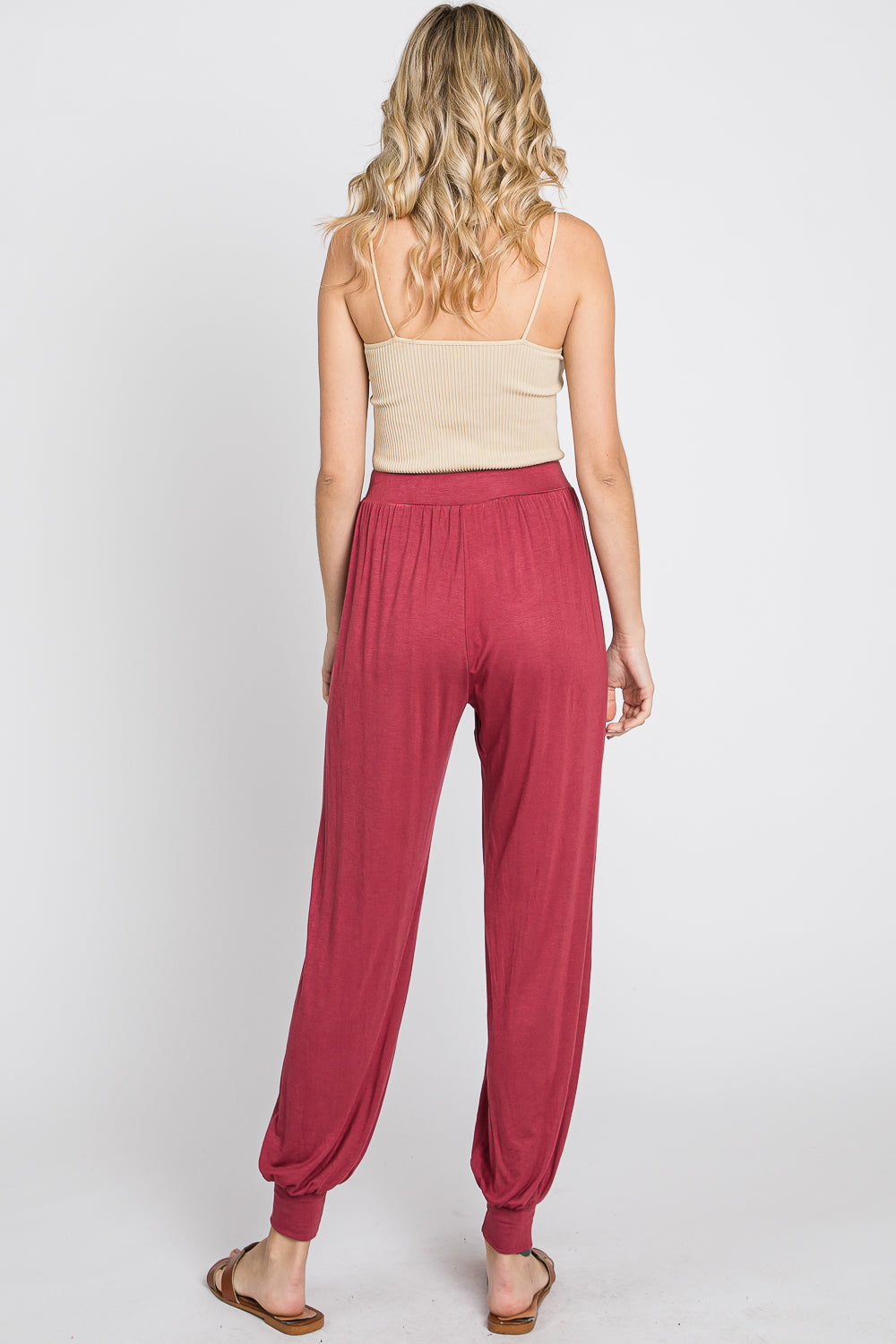 Elastic waist tapered long marsala pant